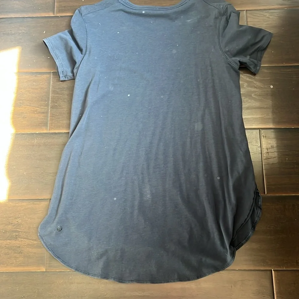 Lululemon Navy Blue Om Tee, size 8